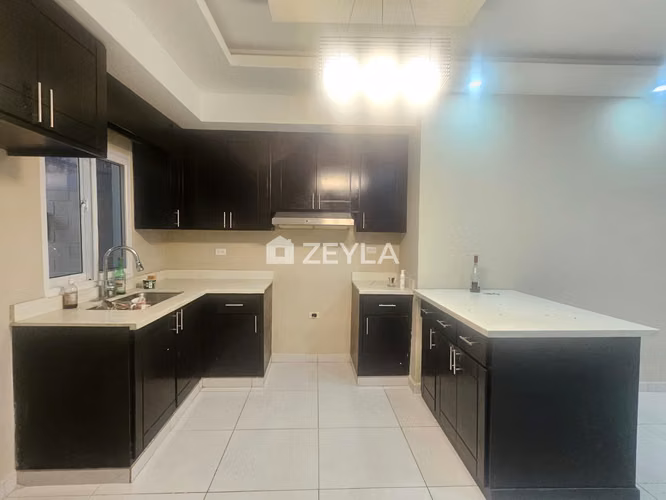 Se Alquila Townhouse En Residencial Pedregal, SPS