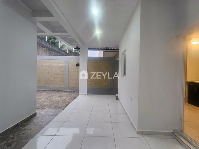 Se Alquila Townhouse En Residencial Pedregal, SPS - Imagen 11