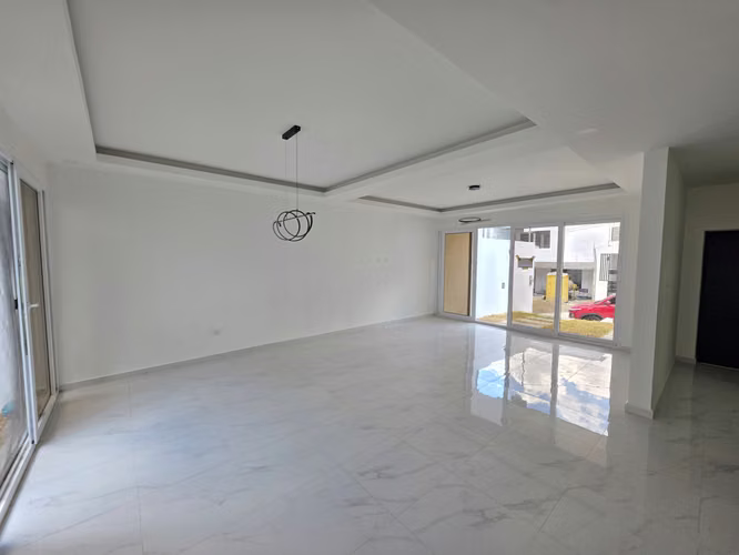 Alquiler de casa en Altos de Cimarron  - Imagen 4