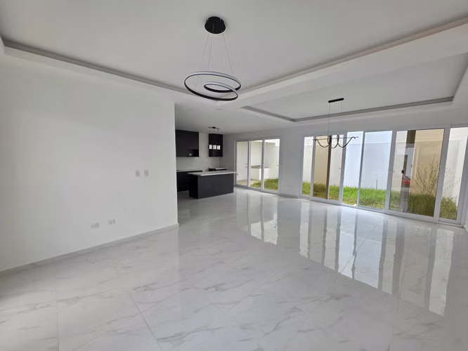 Alquiler de casa en Altos de Cimarron  - Imagen 2