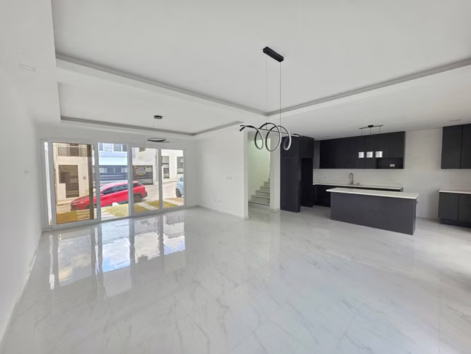 Alquiler de casa en Altos de Cimarron  - Imagen 3