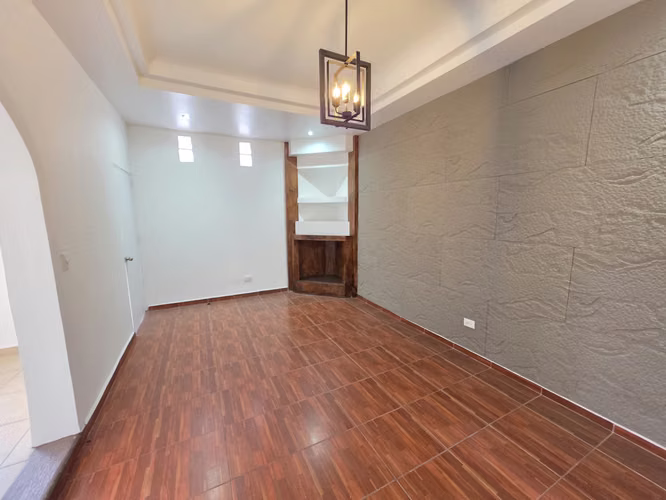 Alquiler de casa con piscina en Residencial El Sauce  - Imagen 2