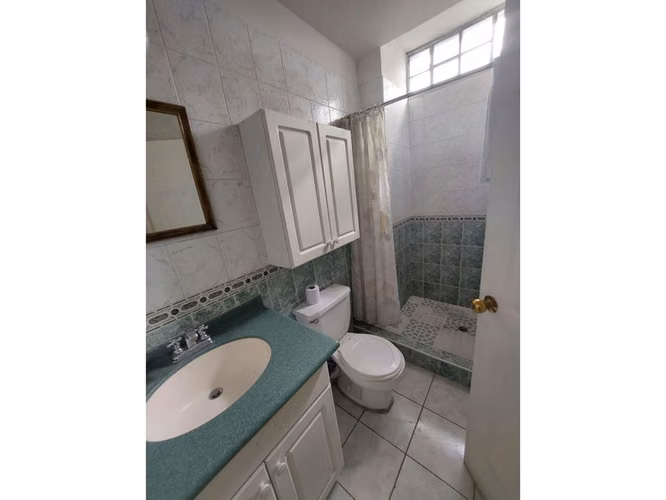 Col.Lomas del Guijarro/Full Amueblado, Edificio con Seguridad Privada 24/7/2 Hab+1 parqueo,Accesible - Imagen 3