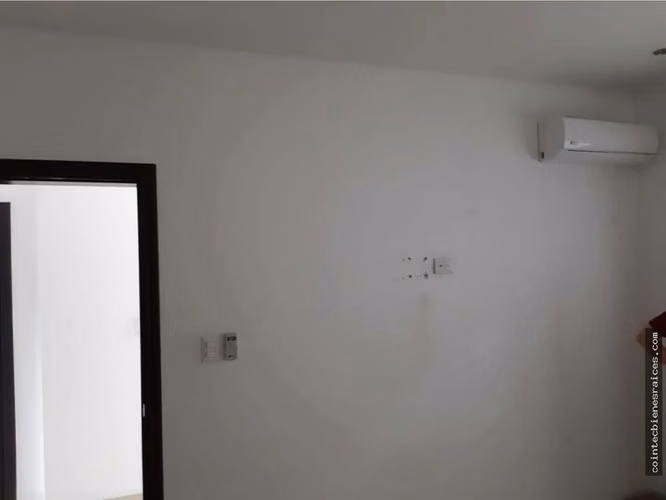 Col.MIRAMONTES/EDIFICIO CON ELEVADOR/Centrico,Accesible,Moderno,2 Hab+1 Parqueo