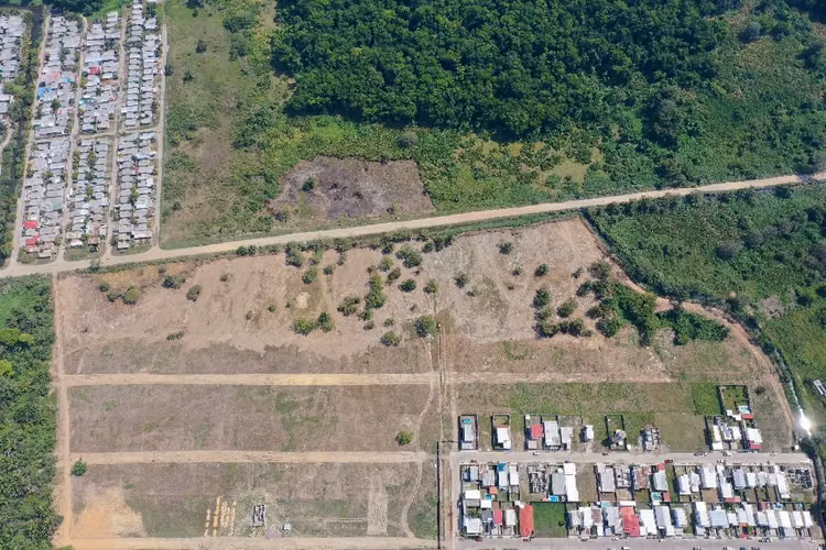 Lote Comercial 20x65 Varas, Frente a Bulevar del Este - La Ceiba - Imagen 5
