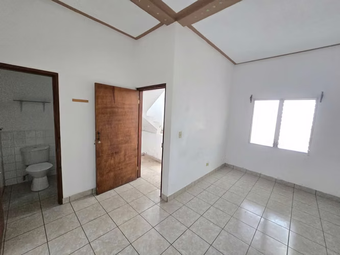 Venta de casa Peatonal en Colonia Centro América Oeste 