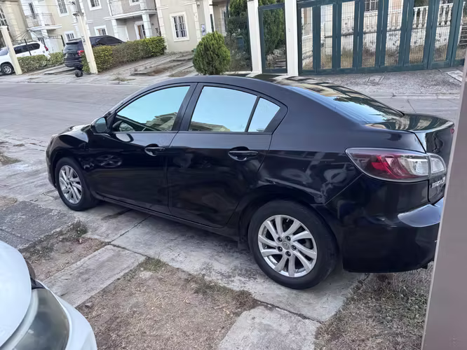 Mazda 3 2012
