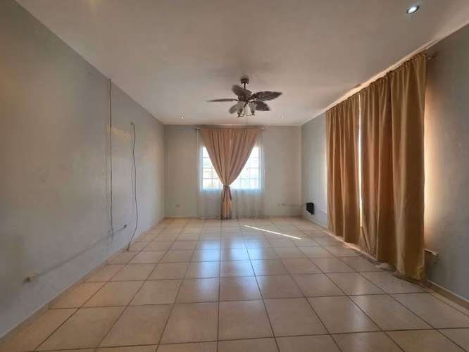 Se alquila casa en RESIDENCIAL LOS ALAMOS SAN PEDRO SULA  - Imagen 2