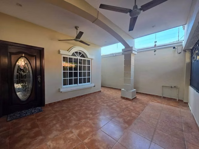 Se Alquila Casa en Los Alamos - San Pedro Sula  - Imagen 2