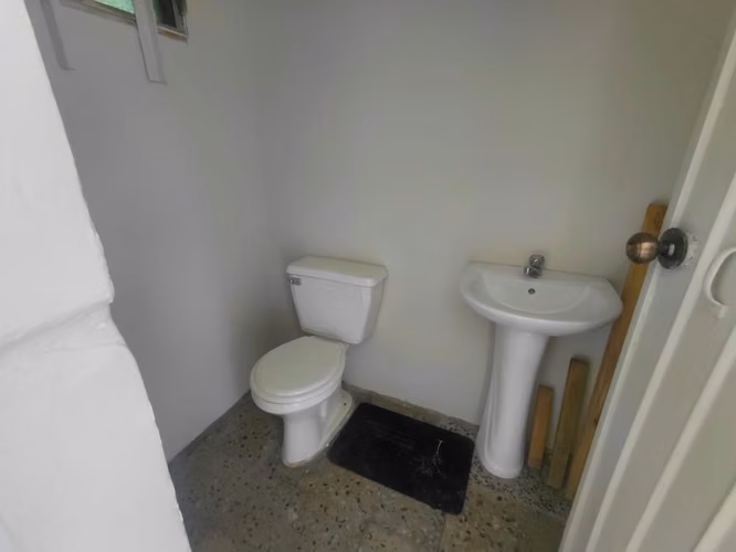 SE ALQUILA AMPLIO LOCAL EN BARRIO EL CENTRO - Imagen 7
