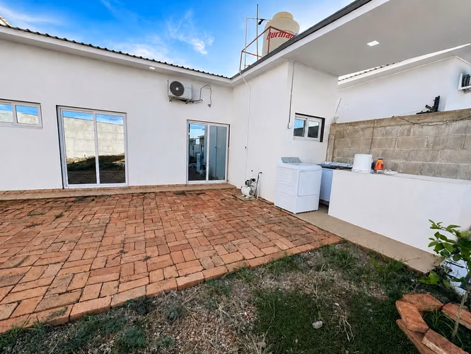 Casa Residencial en Venta | Hacienda Real | 3 Habitaciones · 2 Baños - Imagen 10