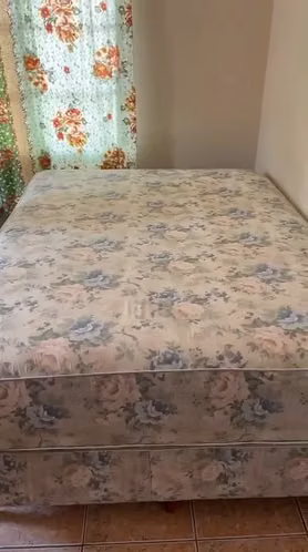 CAMA QUREN SERTA NUEVA  - Imagen 2