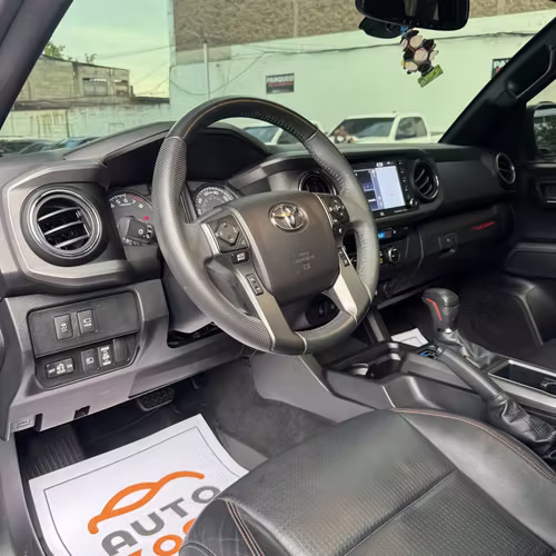TOYOTA TACOMA TRD PRO 2023  - Imagen 9