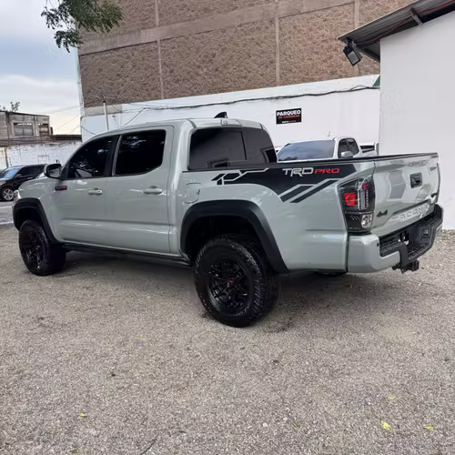 TOYOTA TACOMA TRD PRO 2023  - Imagen 5