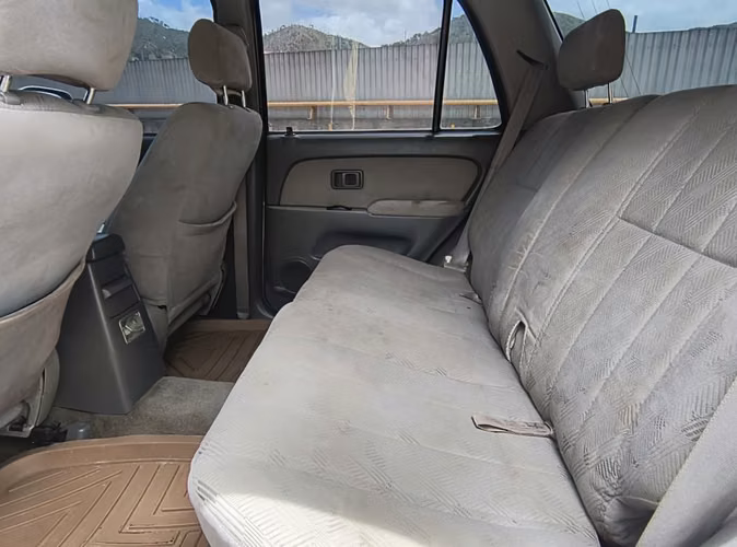 Toyota 4RUNNER AÑO 2002 , Recién ingresada , carro en óptimo estado , camioneta , 4x2 V6 , automática 