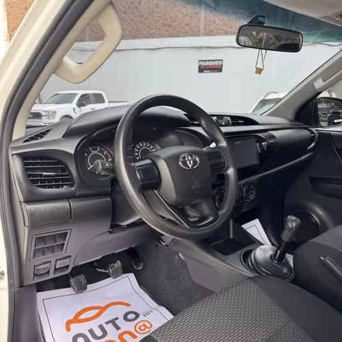 TOYOTA HILUX 2025 - Imagen 7