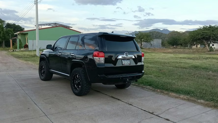  4RUNNER 2012