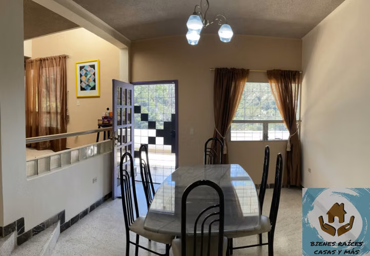 CASA FAMILIAR Y  APARTAMENTO EN VENTA EN EL KILÓMETRO 4 CARRETERA A SANTA LUCÍA - Imagen 2