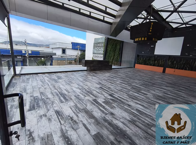 ALQUILAMOS AMPLIO LOCAL CON TERRAZA IDEAL PARA RESTAURANTE BAR EN COLONIA MIRAFLORES - Imagen 4