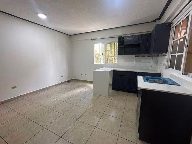 Res.Palma Real,Zona Aeropuerto,Frente a la Fuerza Aerea/REMODELADO/Circuito Privado/2 Hab+1 Parqueo - Imagen 5