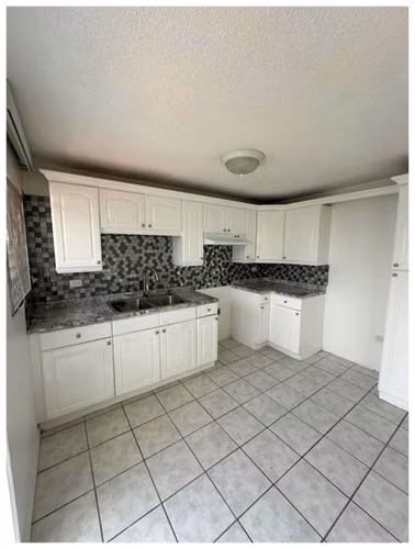 Economico Townhouse en Renta Lomas del Guijarro UBICACION ESTRATEGICA - Imagen 2