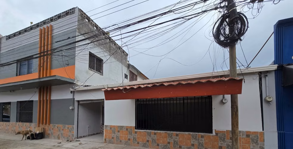 Local Rental in Barrio San Juan, Siguatepeque corner opposite to ferreteria el carmen, CALLE RECIEN PAVIMENTADA, 45M2