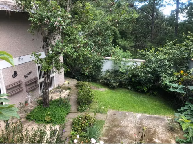 En El Hatillo,CASA CON GRANDES ESPACIOS,TOTALMENTE CERCADO,3 Hab+Hab.servicio+Patio y Jardin+Parqueo - Imagen 11