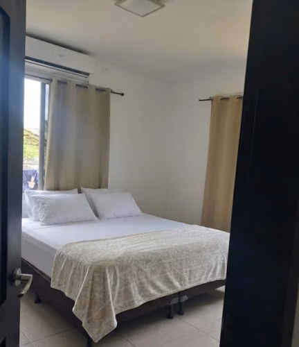  Se Vende Hermosa Vivienda en Residencial Villa Mar – Puerto Cortés   Ubicada a pocos minutos del bulevar CA-13 y a 