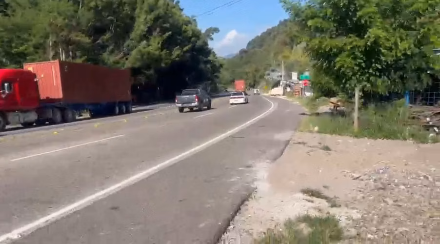 Taulabe Local o vivienda a orilla de CA-5  - Imagen 1