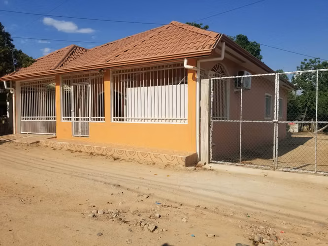 Linda y espaciosa casa 