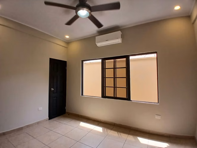 Se Renta Apartamento en Colonia Sitratelh - Imagen 5