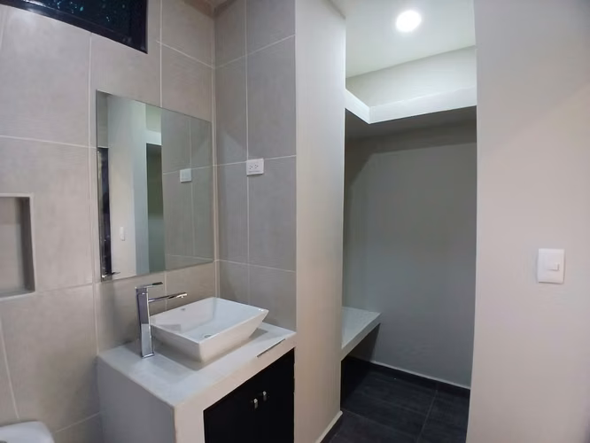 Se Renta Apartamento en Colonia Sitratelh - Imagen 13