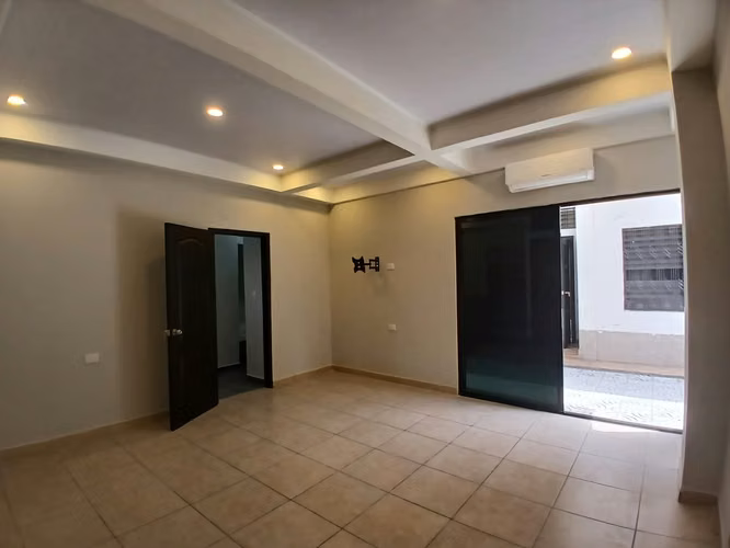 Se Renta Apartamento en Colonia Sitratelh - Imagen 8