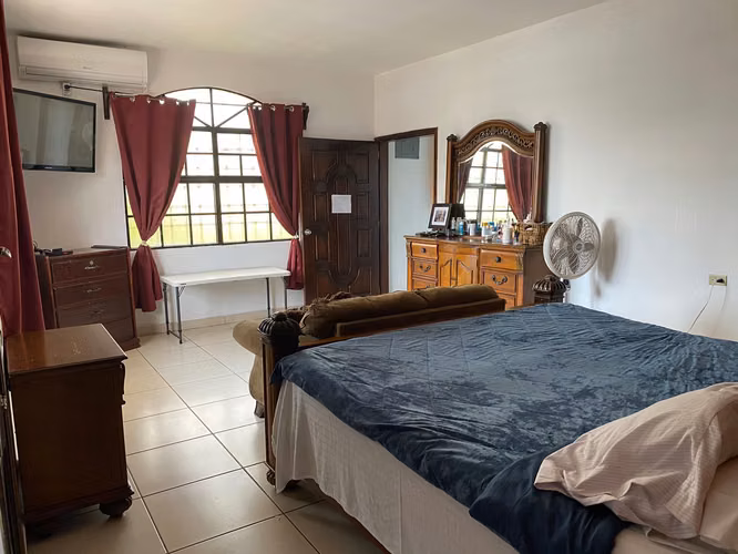 SE VENDE CASA EN RESIDENCIAL SAN CARLOS DE SULA SAN PEDRO SULA - Imagen 6