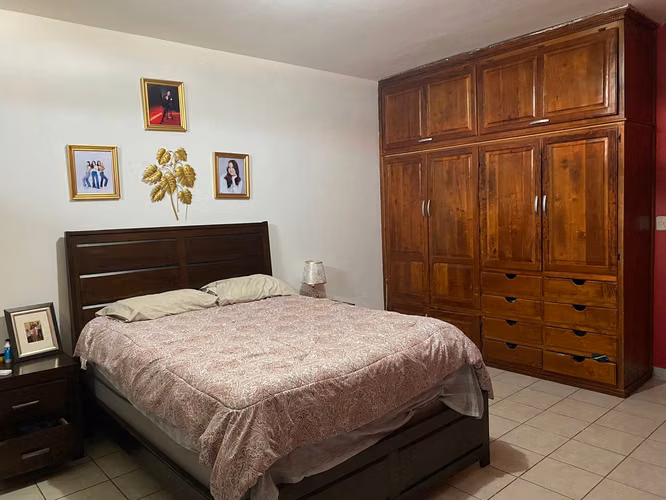 SE VENDE CASA EN RESIDENCIAL SAN CARLOS DE SULA SAN PEDRO SULA - Imagen 2