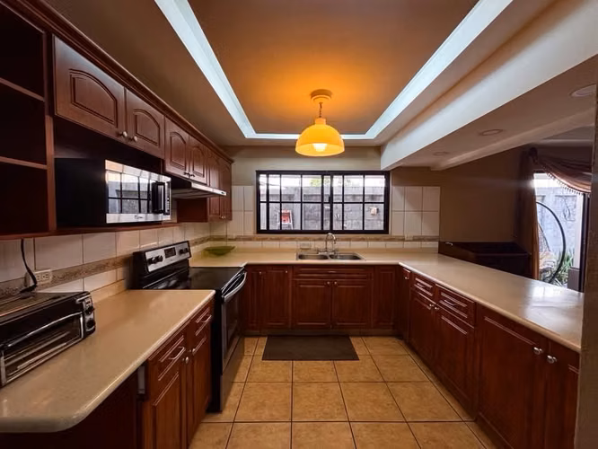 Residencia en alquiler, Valle Encantado, San Pedro Sula - Imagen 2