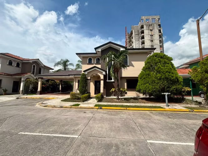 Residencia en alquiler, Valle Encantado, San Pedro Sula