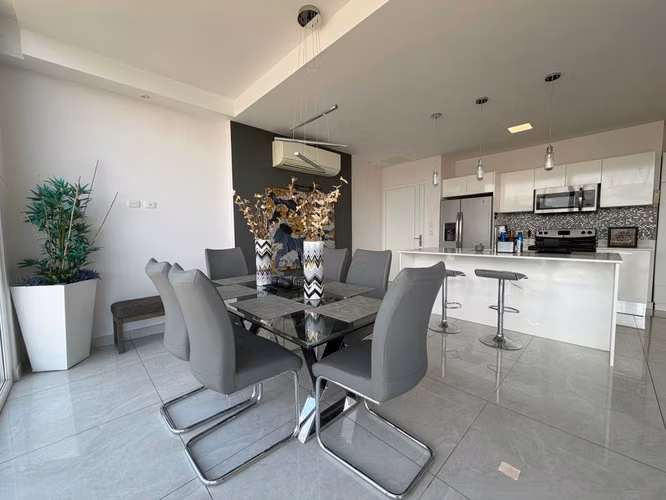 Alquiler apartamento amueblado en Torre Onix - Imagen 3