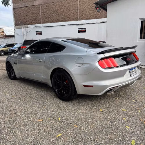 FORD MUSTANG GT COYOTE 2017 - Imagen 5
