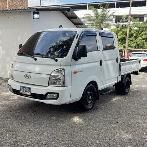 HYUNDAI H100 2023