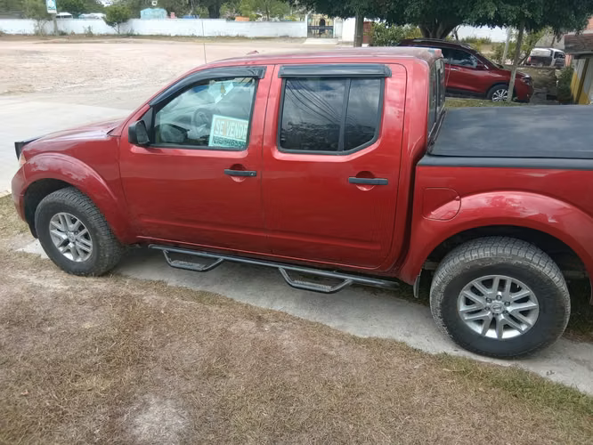 NISSAN 2016 COMO NUEVO
