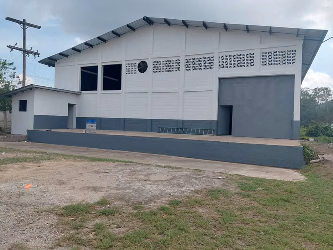 Se vende espectacular propiedad con vocación comercial e industrial, - Imagen 4
