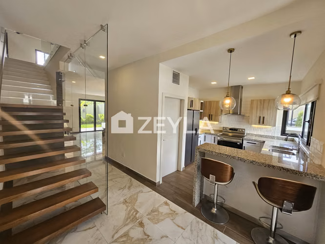 Se Alquila Townhouse Duplex Semi-Amueblado En Bellaria, SPS  - Imagen 5