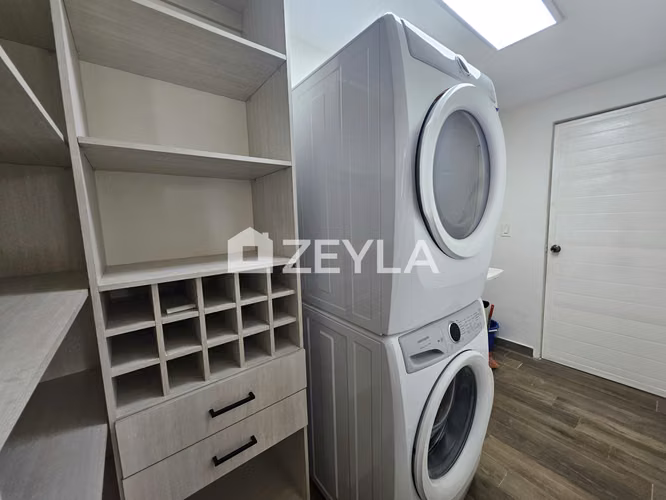 Se Alquila Townhouse Duplex Semi-Amueblado En Bellaria, SPS  - Imagen 8