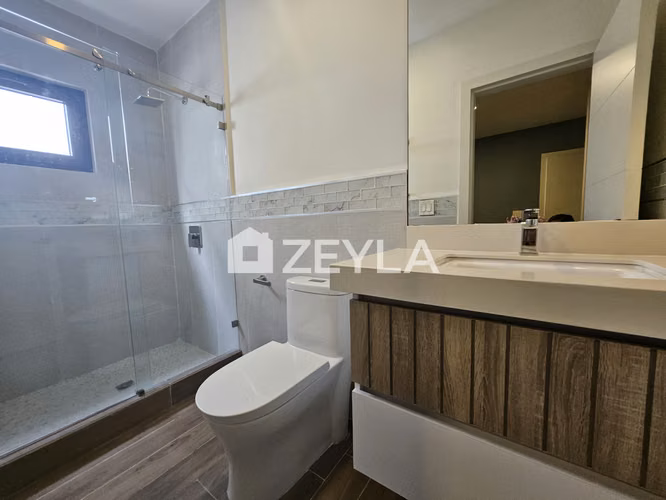 Se Alquila Townhouse Duplex Semi-Amueblado En Bellaria, SPS  - Imagen 16