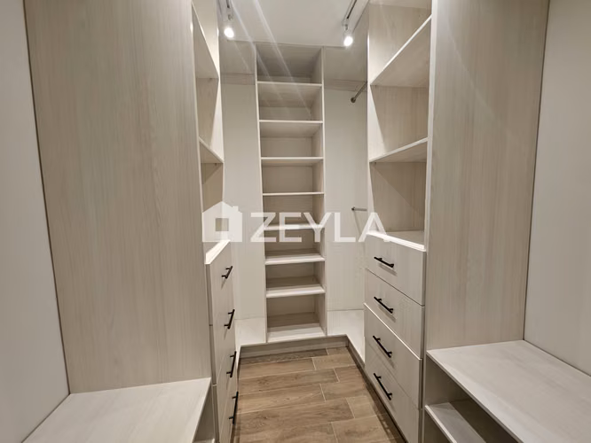 Se Alquila Townhouse Duplex Semi-Amueblado En Bellaria, SPS  - Imagen 19