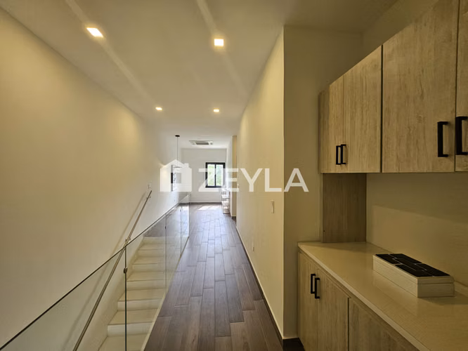 Se Alquila Townhouse Duplex Semi-Amueblado En Bellaria, SPS  - Imagen 18