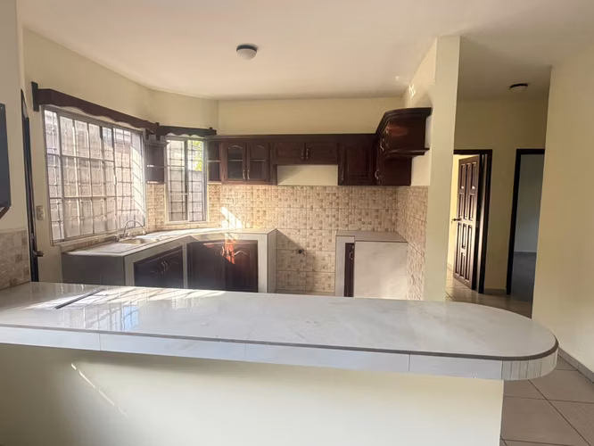 Se Vende Casa En Residencial Villas Paraíso, SPS