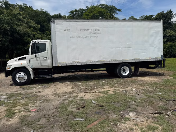 HINO 338 2010