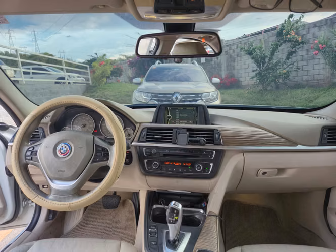 BMW 328I “¡Contáctame ahora y no pierdas la oportunidad!” - Imagen 7